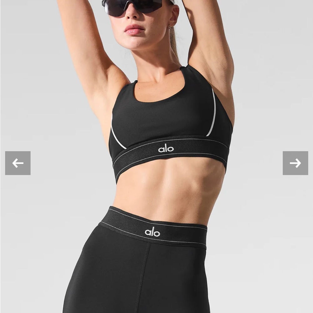 ALO Yoga Black Sports Bra and Leggings Set